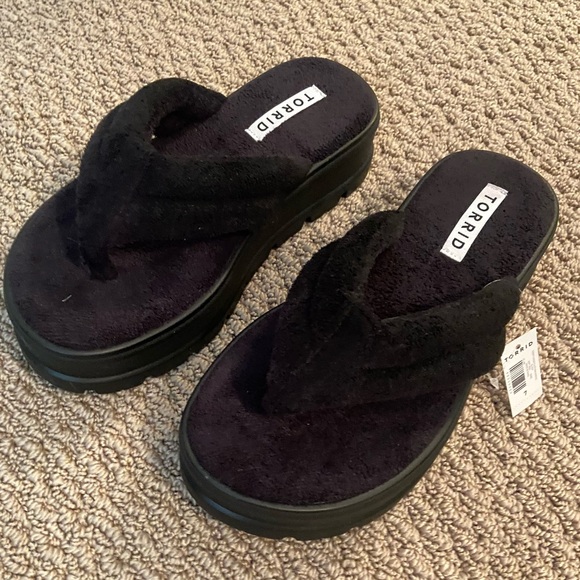 NWT Torrid Size 7 Terry Thong Flatform Sandal Extra Wide Width - Picture 5 of 11
